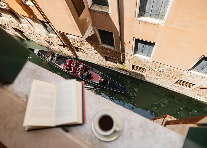 Apartman San Marco Canal View By Bricola